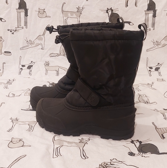 Snowboots size 4 - Picture 3 of 10